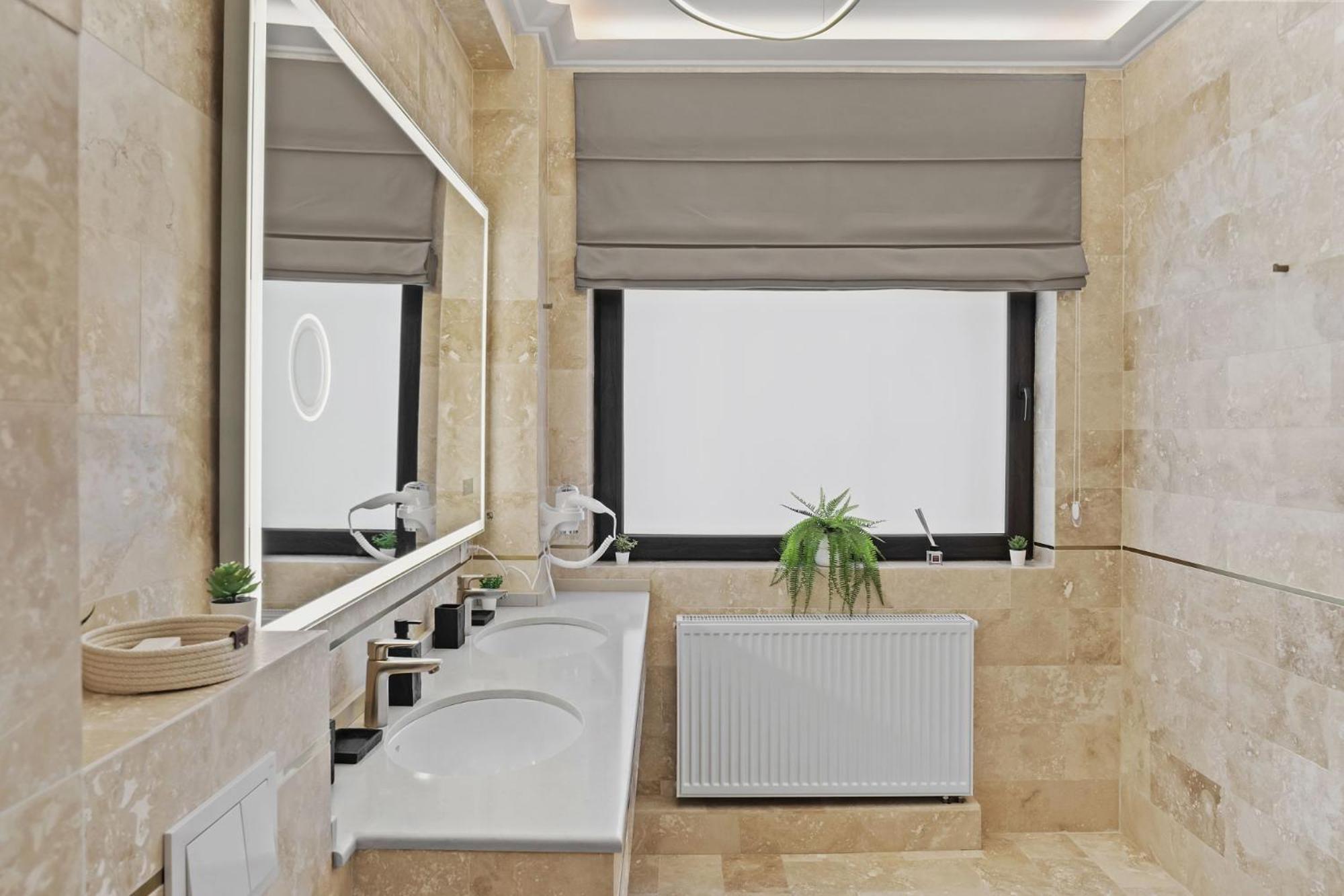 Central Two Rooms Apartment The Paradise Of Lights بوخارست المظهر الخارجي الصورة