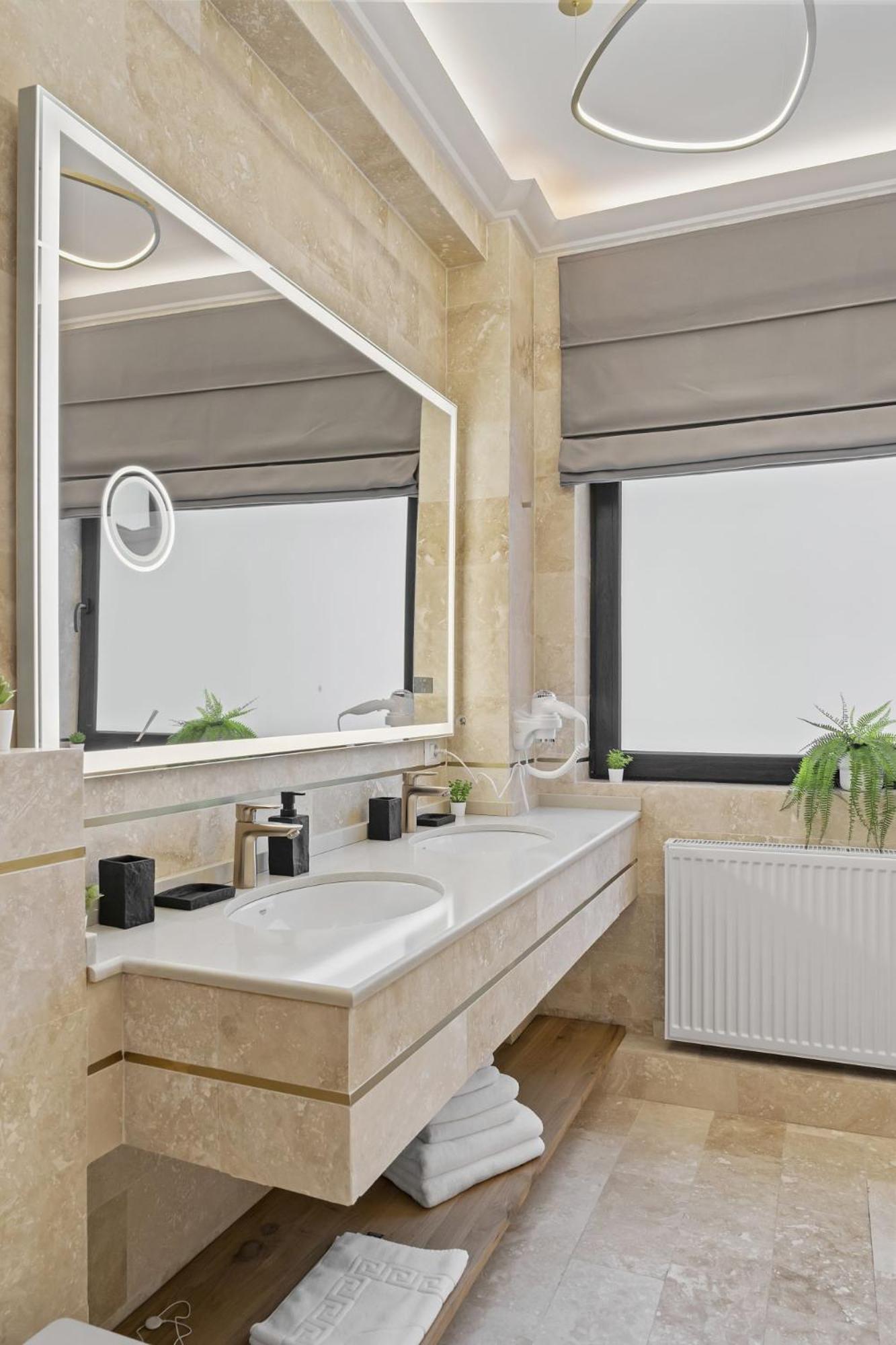 Central Two Rooms Apartment The Paradise Of Lights بوخارست المظهر الخارجي الصورة